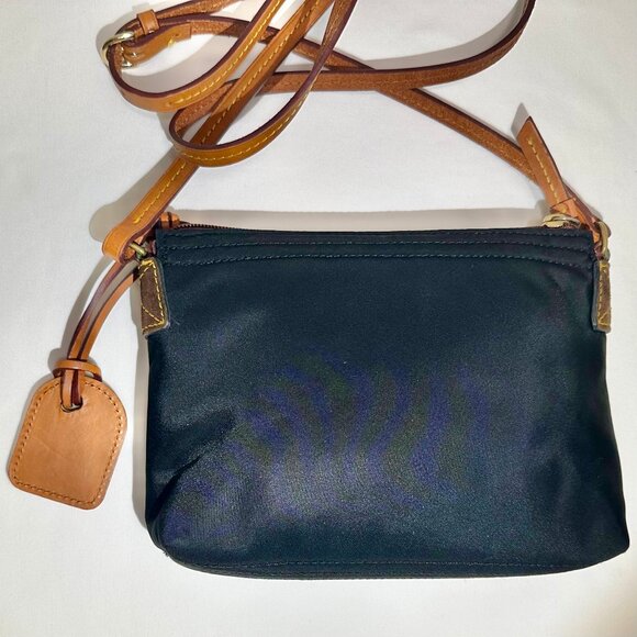 D&B Dooney and Bourke Black Nylon Embroidered Duck Crossbody Shoulder Bag Y2K - Picture 8 of 16